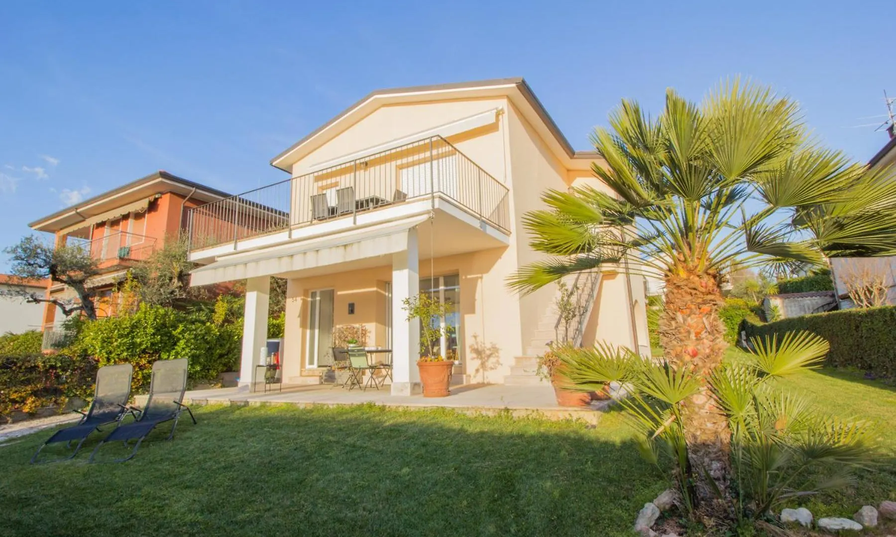 BardolinoLungolago Di Garda • Piscina • Parking Apartment Bardolino